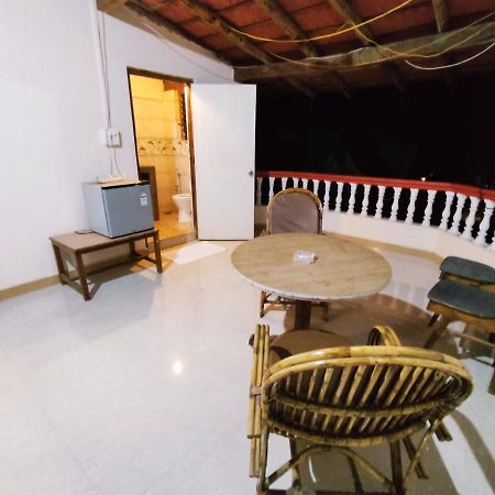 Maria Paulo Guest House Bar And Restaurant Agonda Esterno foto